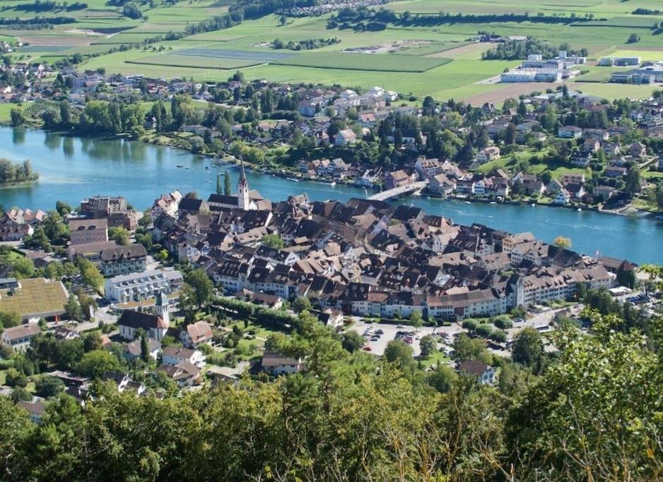 Schoene Einliegerwohnung 200M Vom Wasser Entfernt Stein Am Rhein Esterno foto