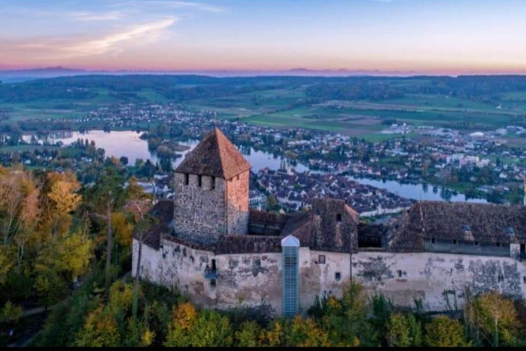 Schoene Einliegerwohnung 200M Vom Wasser Entfernt Stein Am Rhein Esterno foto